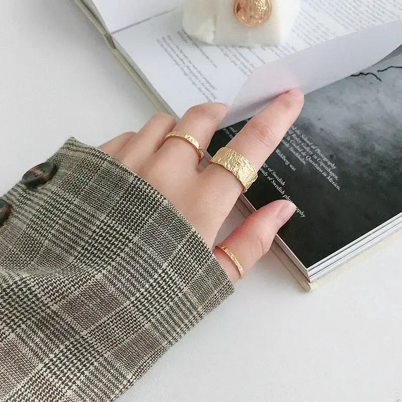 ISOLDE'S FOIL WIDE-FACED SILVER RING - OPHRASTUDIO