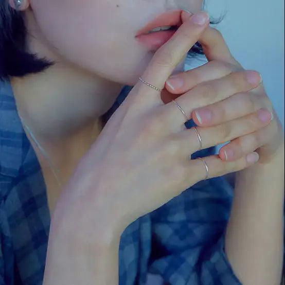 GLOSSY LINE SILVER RING - OPHRASTUDIO