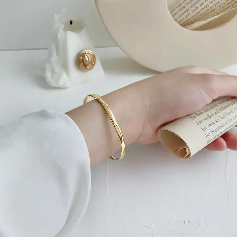 ELEGANT WAVES BRACELET OPHRASTUDIO