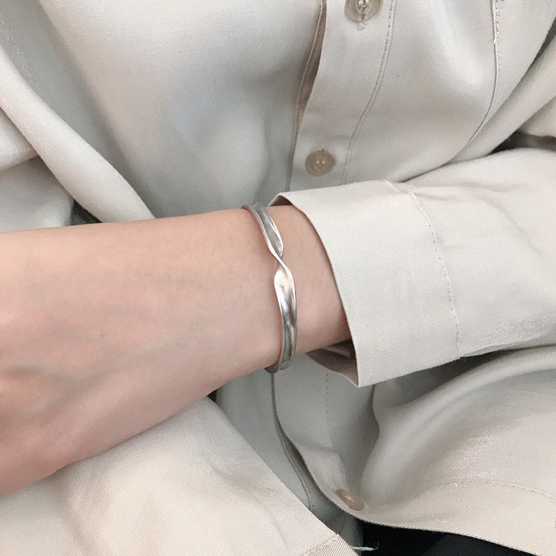 TWILIGHT TWIST BRACELET OPHRASTUDIO