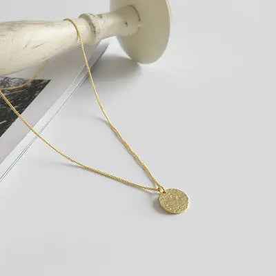 Round Plate Silver Pendant Necklace