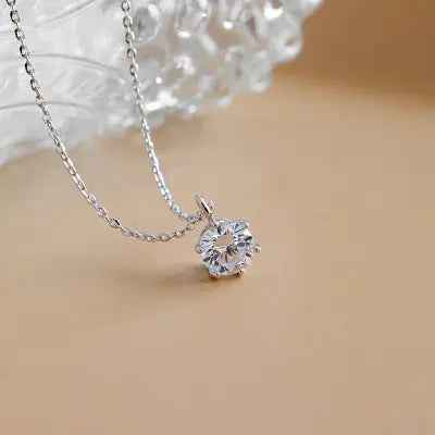 Diana's Single Zircon Silver Pendant Necklace