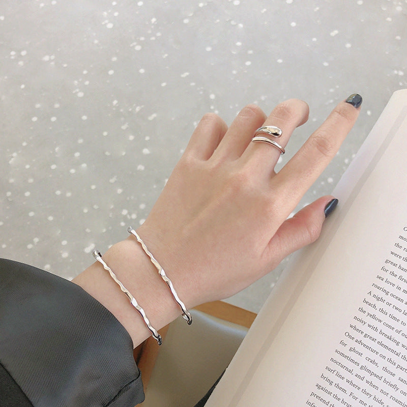 HAMMER TEXTURE SILVER BRACELET OPHRASTUDIO