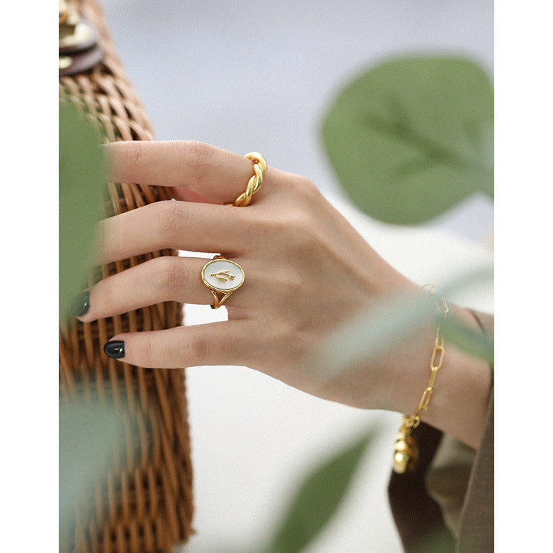 TULIP OVAL SHELL SILVER RING - OPHRASTUDIO