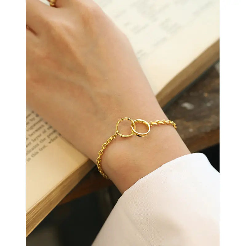 CASSANDRA'S DOUBLE CIRCLE RING SILVER BRACELET - OPHRASTUDIO