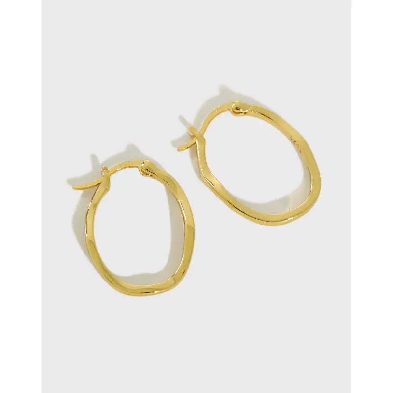 HAMMER TEXTURE IRREGULAR ROUND EARRINGS - OPHRASTUDIO