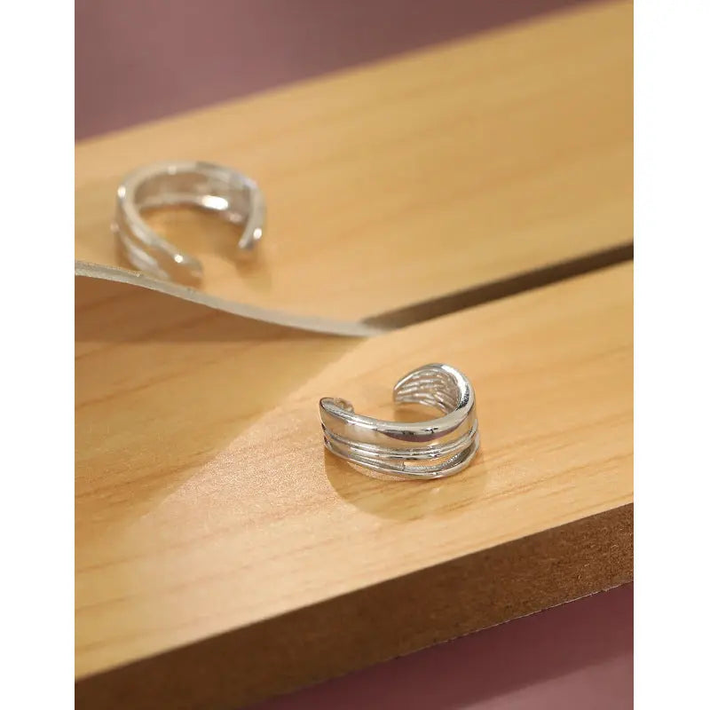 MINIMALIST LINE EAR CLIP - OPHRASTUDIO