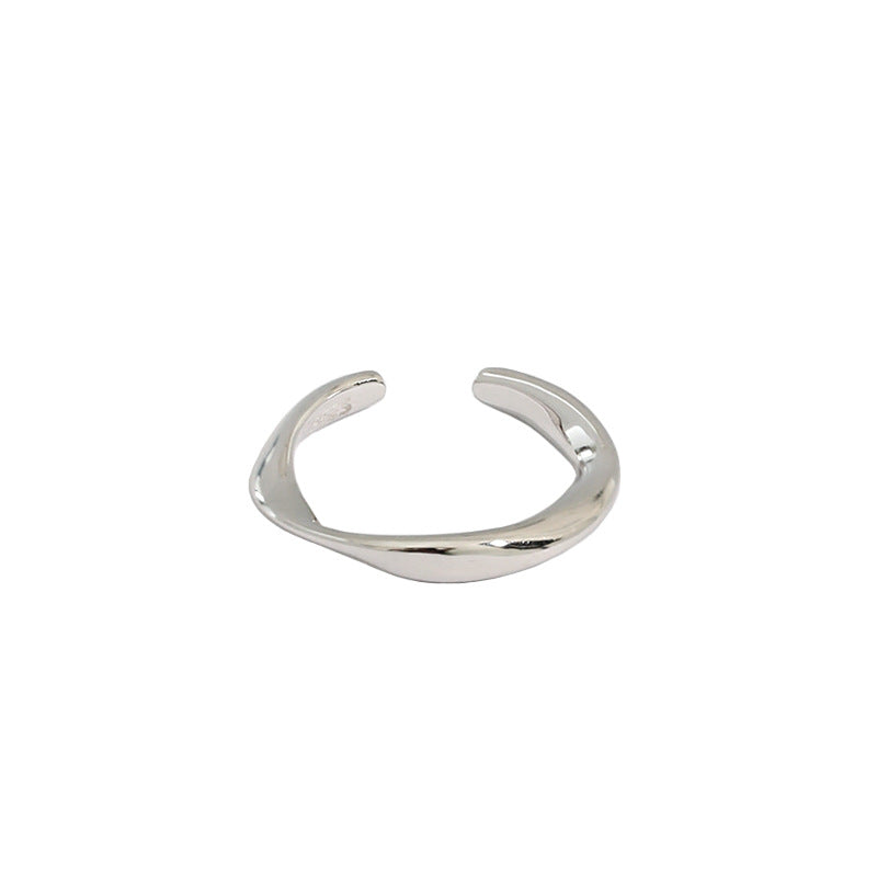 MOBIUS TWIST EAR CLIP OPHRASTUDIO