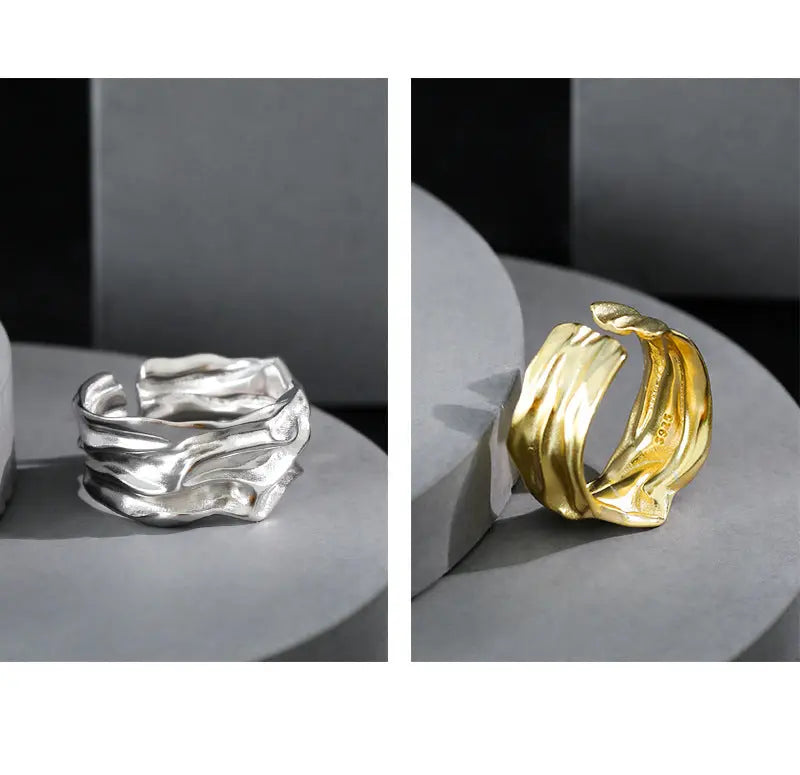 NEREID'S PLEATED TEXTURE SILVER RING - OPHRASTUDIO