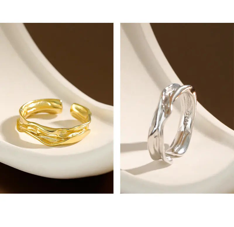ELARA'S PLEATED TEXTURE SILVER RING - OPHRASTUDIO