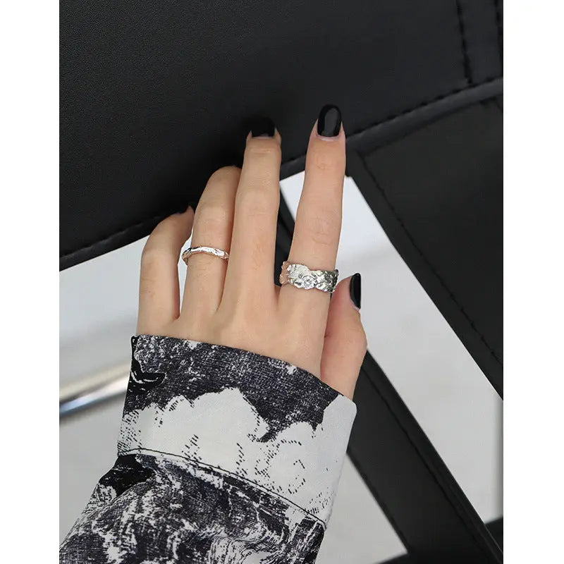 HERA'S TINFOIL PLEATED TEXTURE SILVER RING - OPHRASTUDIO