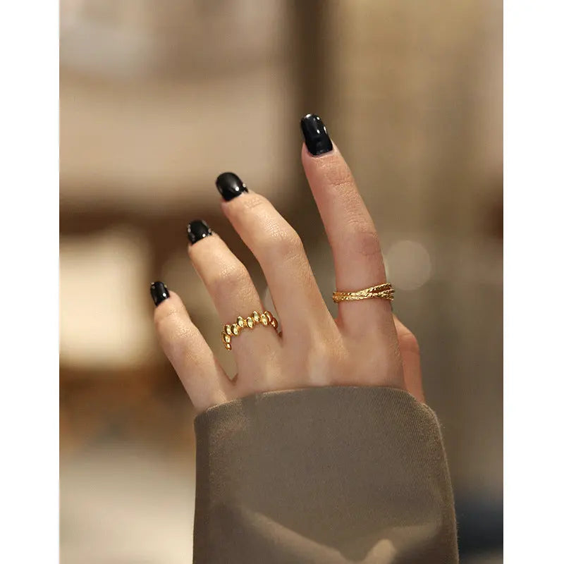 AURORA'S CROSS TEXTURE SILVER RING - OPHRASTUDIO