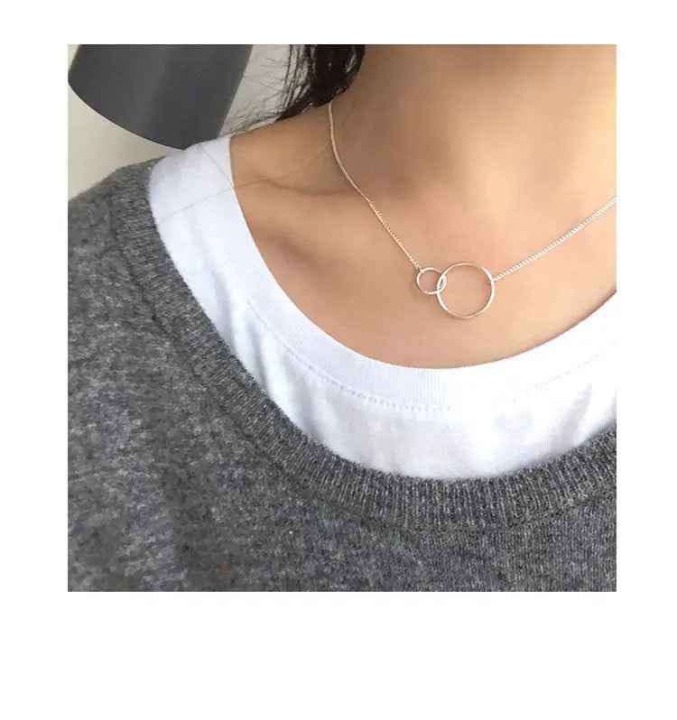 Helen's Glossy Double Ring Silver Necklace