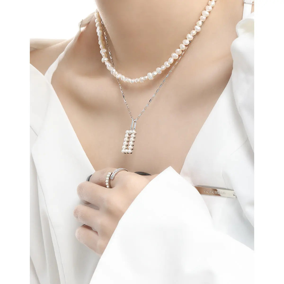 FRENCH PEARL GEOMETRIC NECKLACE - OPHRASTUDIO
