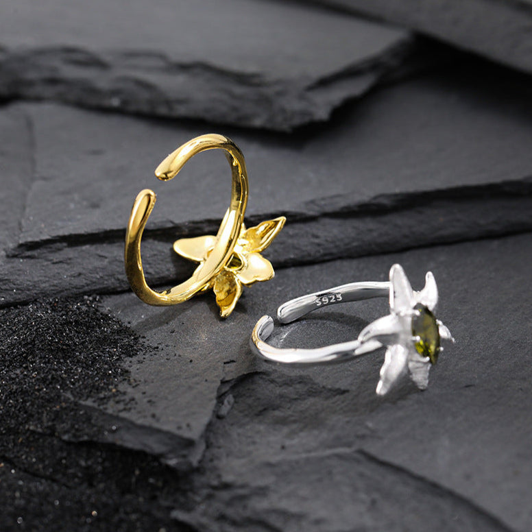 Peridot Starfish Statement Ring OPHRASTUDIO