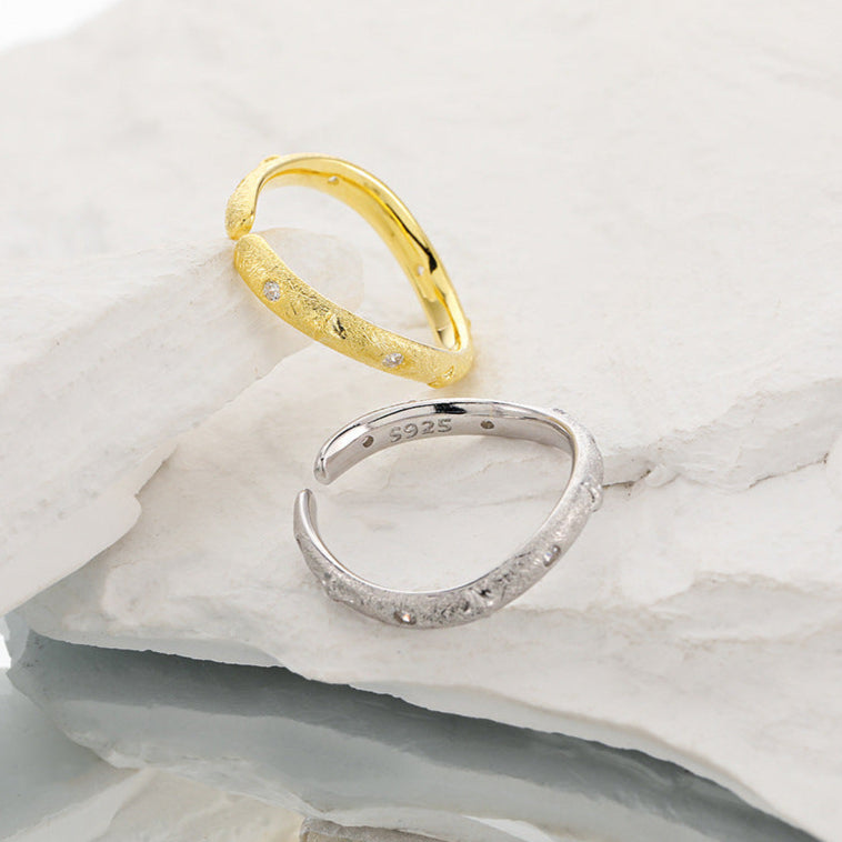Brushed Wave Zircon Silver Stacking Ring OPHRASTUDIO