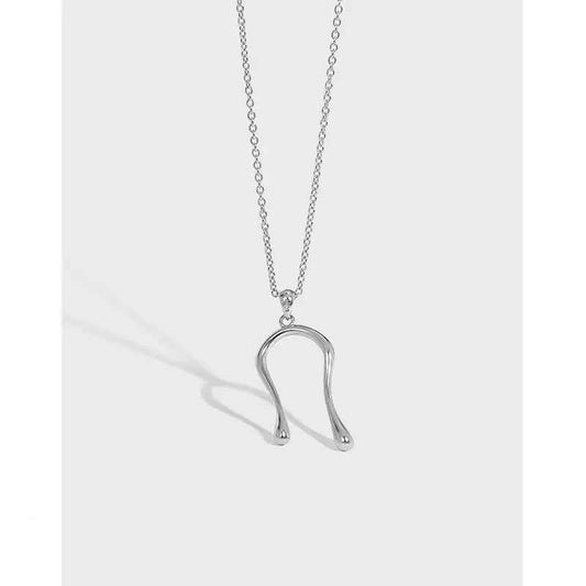 Ariadne's U-Shaped Silver Pendant Necklace