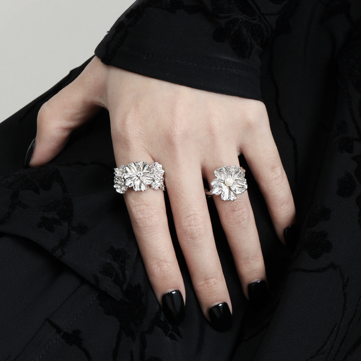 BLOSSOM'S ZIRCON FLOWER SILVER RING OPHRASTUDIO