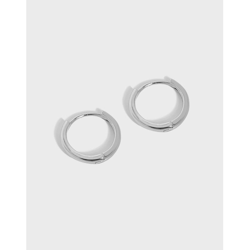 MINIMALIST CIRCLE SILVER HOOP EARRINGS - OPHRASTUDIO