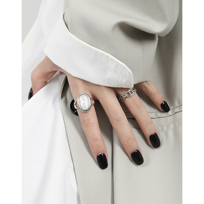 OVAL SHELL LUXURY SILVER RING OPHRASTUDIO