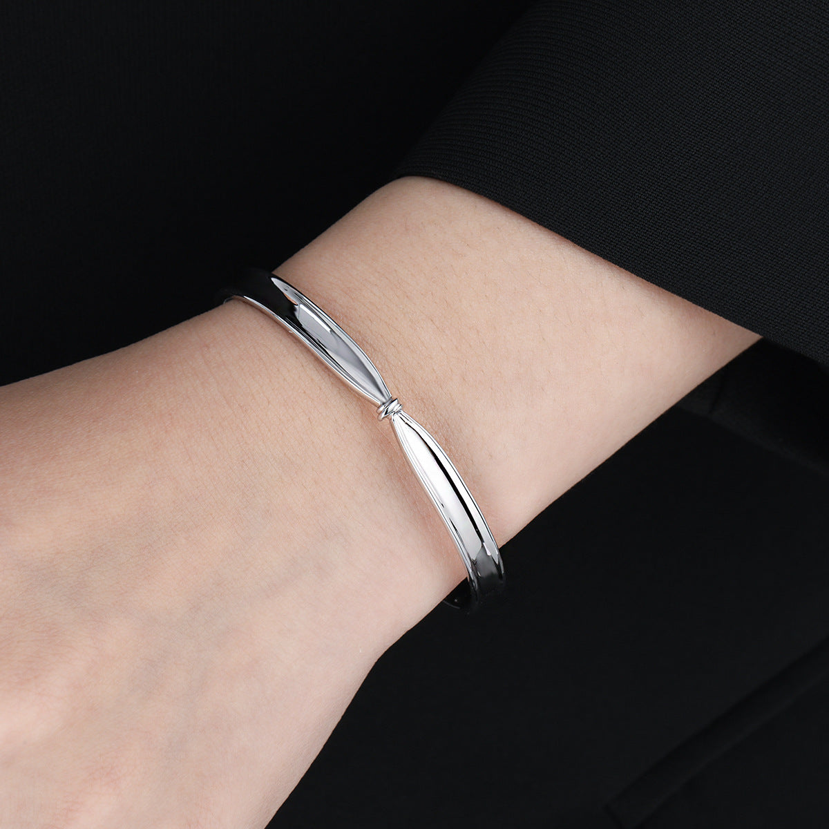 Polished Knot Sterling Silver Cuff Bracelet OPHRASTUDIO