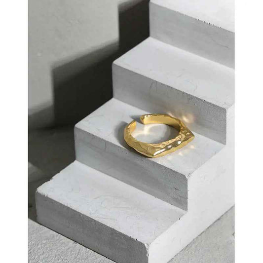 Elara's Minimalist Texture Silver Signet Ring