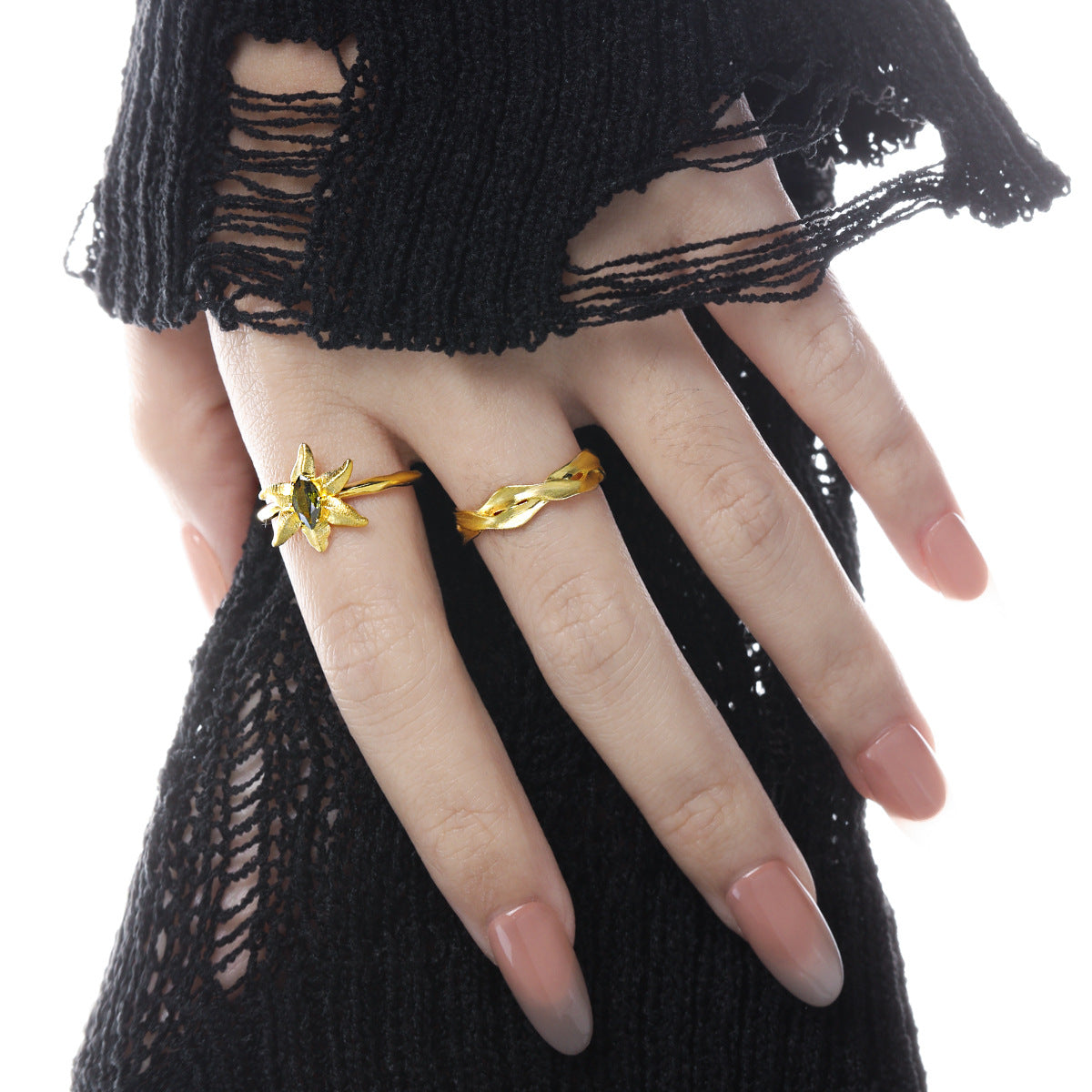 Mobius Band Ring OPHRASTUDIO