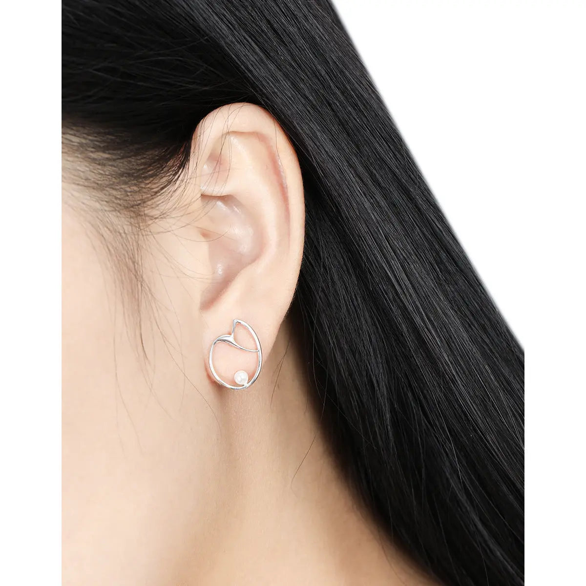 Heart Geometric Silver Pearl Stud Earrings