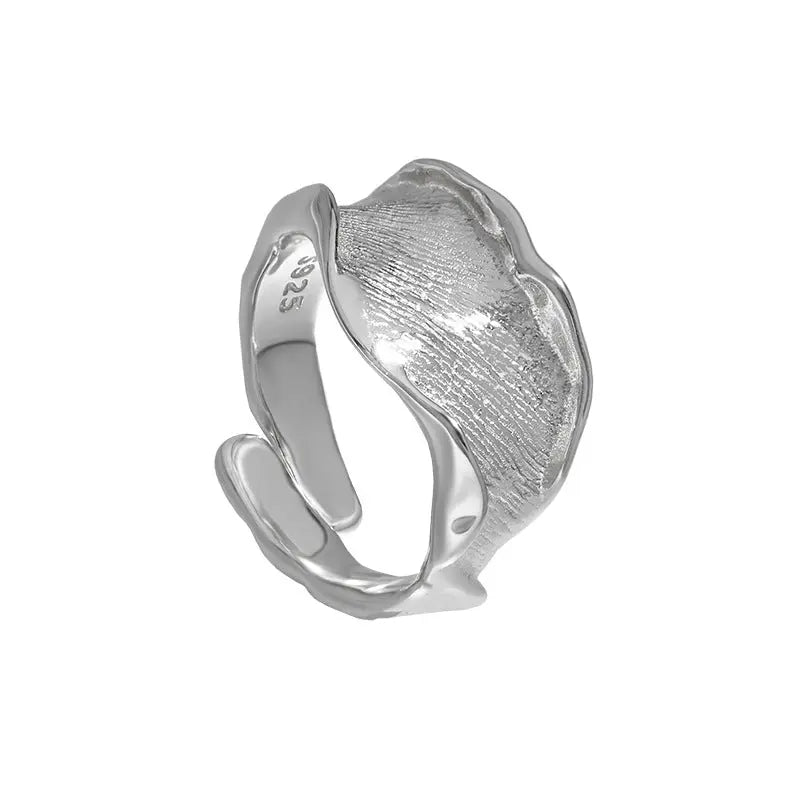 CALYPSO'S IRREGULAR TEXTURE SILVER RING - OPHRASTUDIO