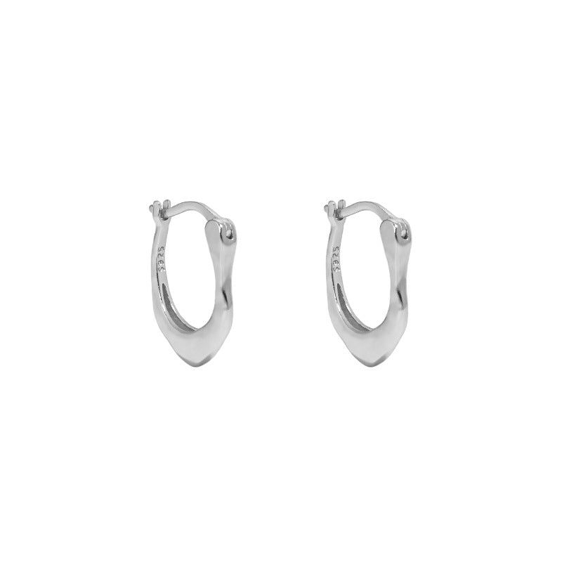 IRREGULAR SURFACE U-SHAPED EARRINGS OPHRASTUDIO
