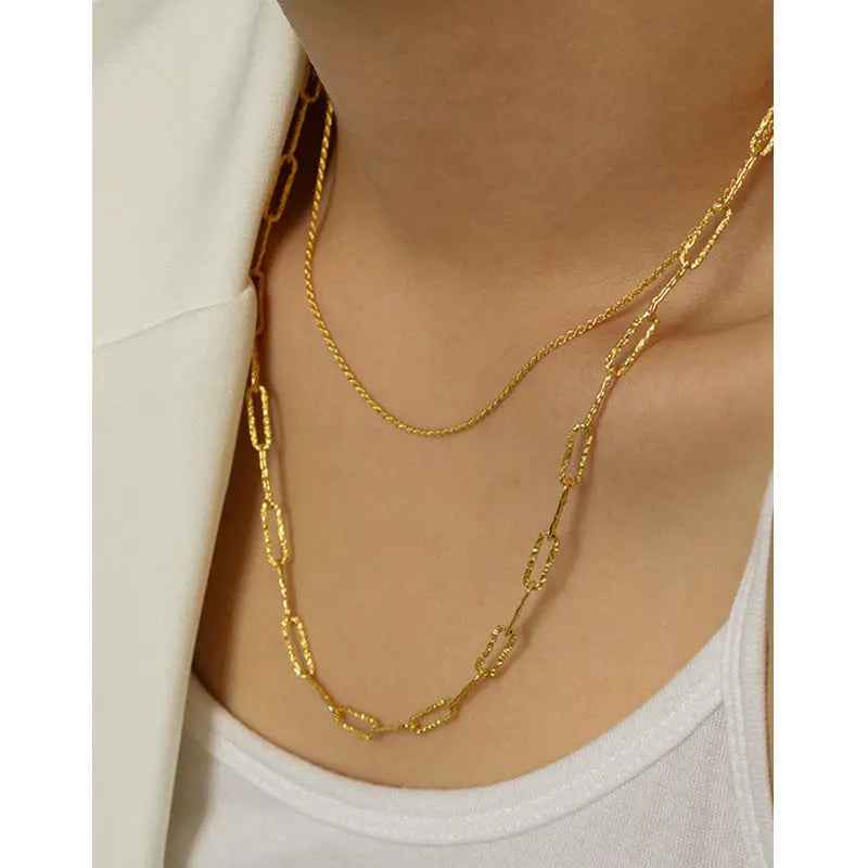 Aphrodite's Twisted Texture Silver Chain Necklace