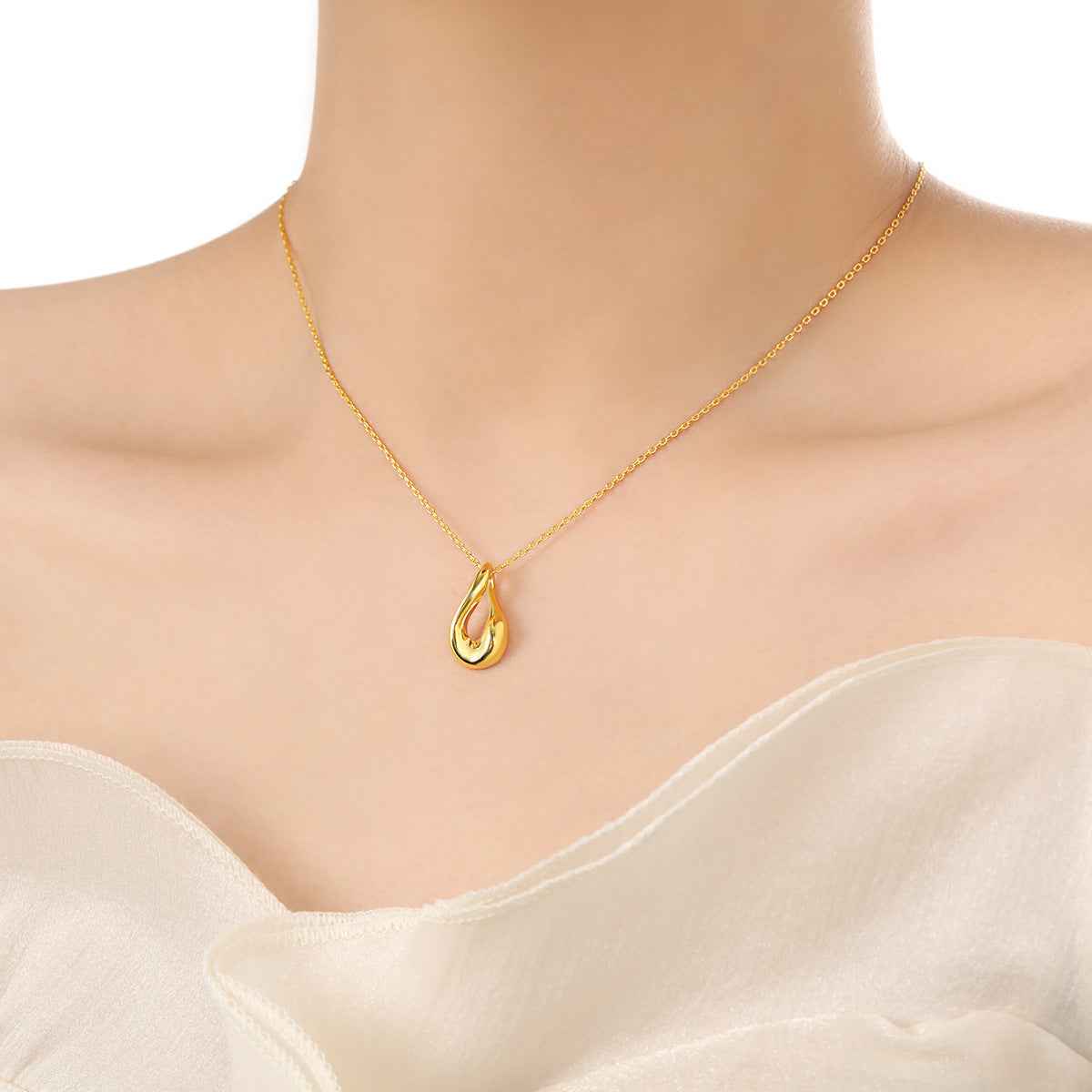 Geometric Oval Hollow Silver Pendant Necklace