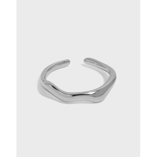 SELENE'S IRREGULAR TEXTURE SILVER SILVER THIN RING - OPHRASTUDIO