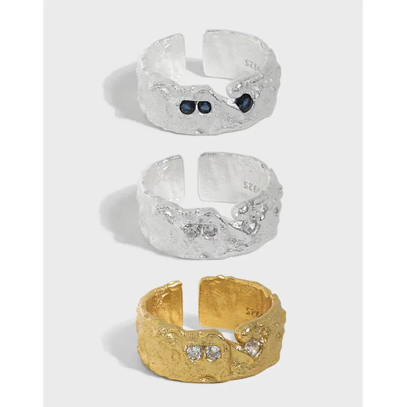 ARIADNE'S ZIRCON TEXTURE SILVER RING - OPHRASTUDIO
