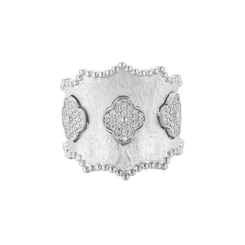 Éirinn's Luxury Clover Silver Statement Ring