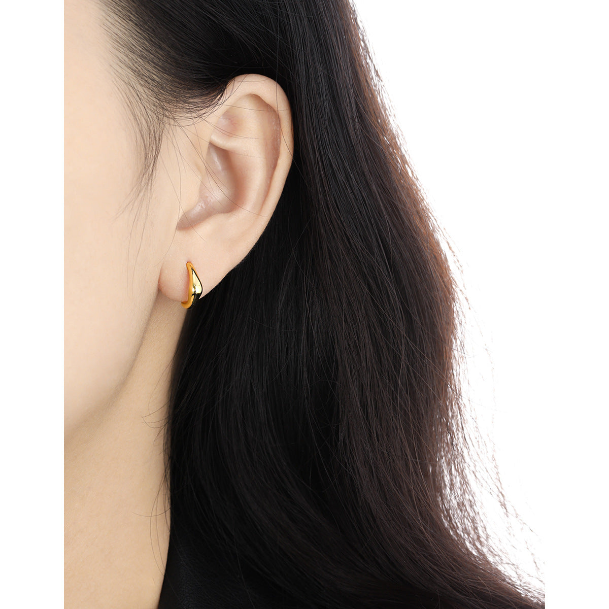 GUINEVERE'S GRACE STUD EARRINGS OPHRASTUDIO