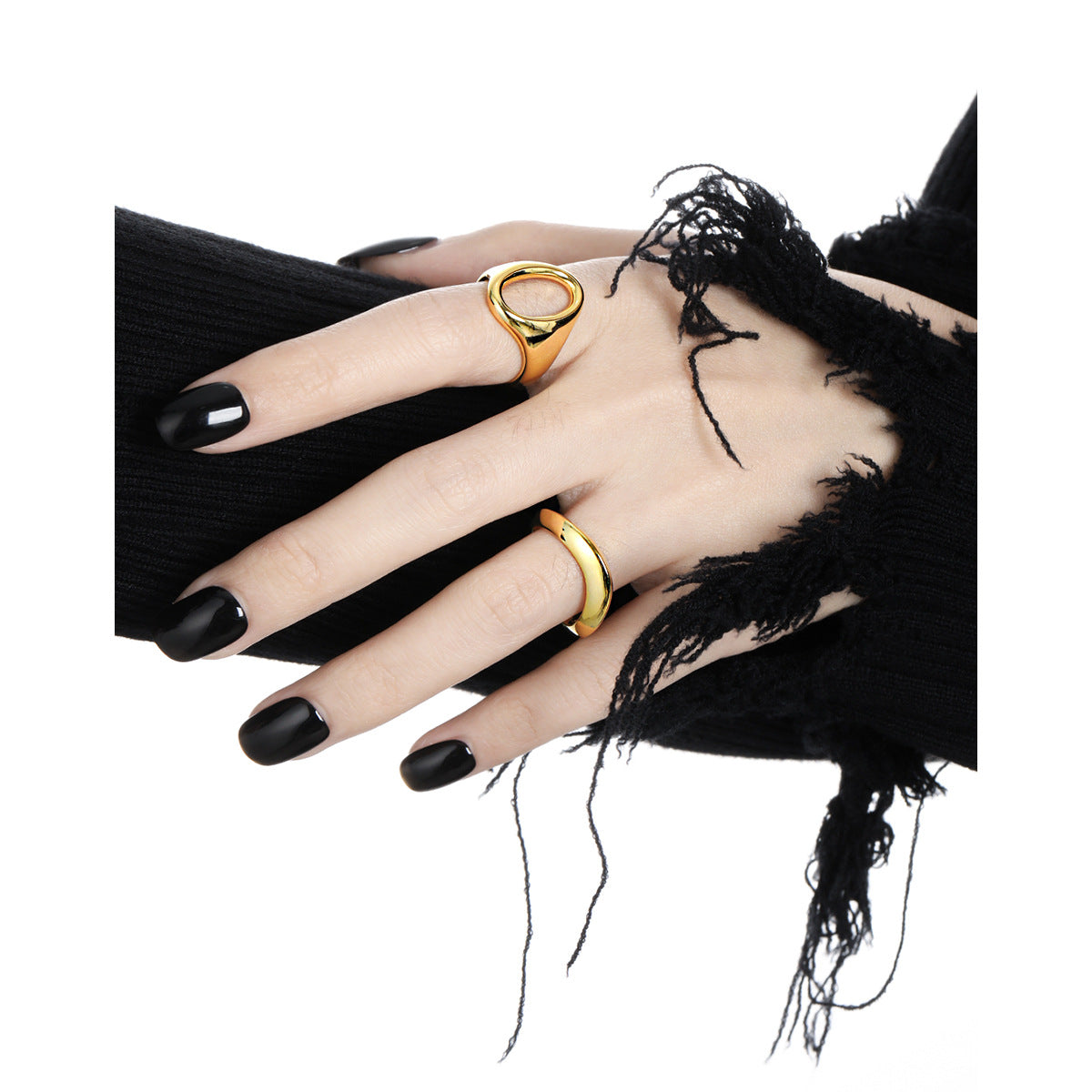 CASSIA'S OVAL HOLLOW SILVER RING - OPHRASTUDIO