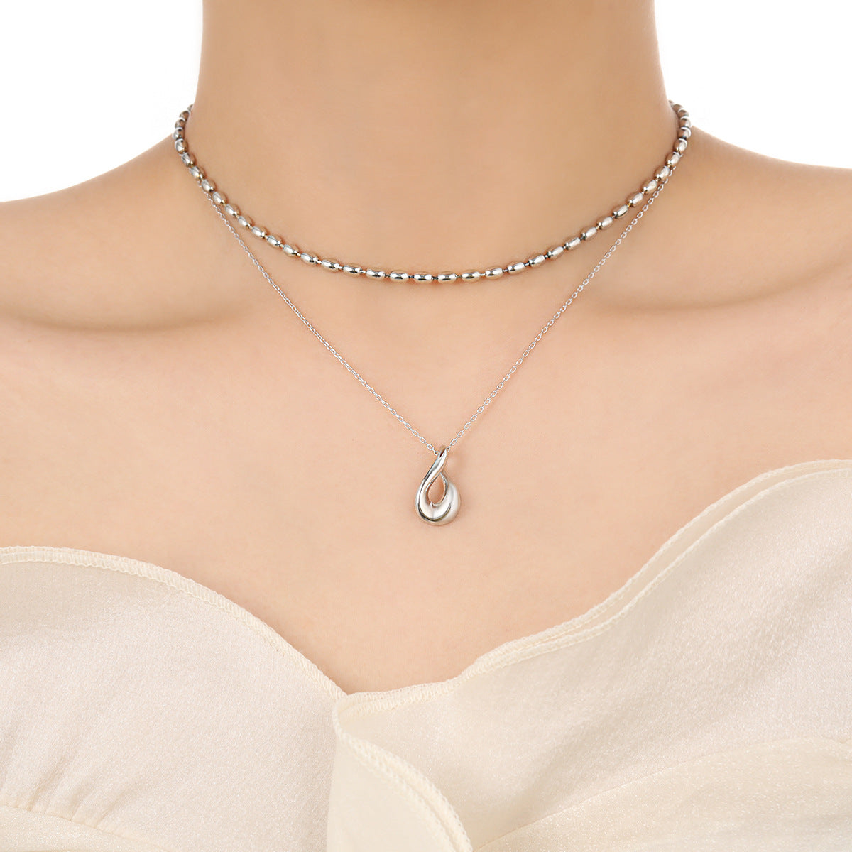 GEOMETRIC OVAL HOLLOW SILVER NECKLACE - OPHRASTUDIO