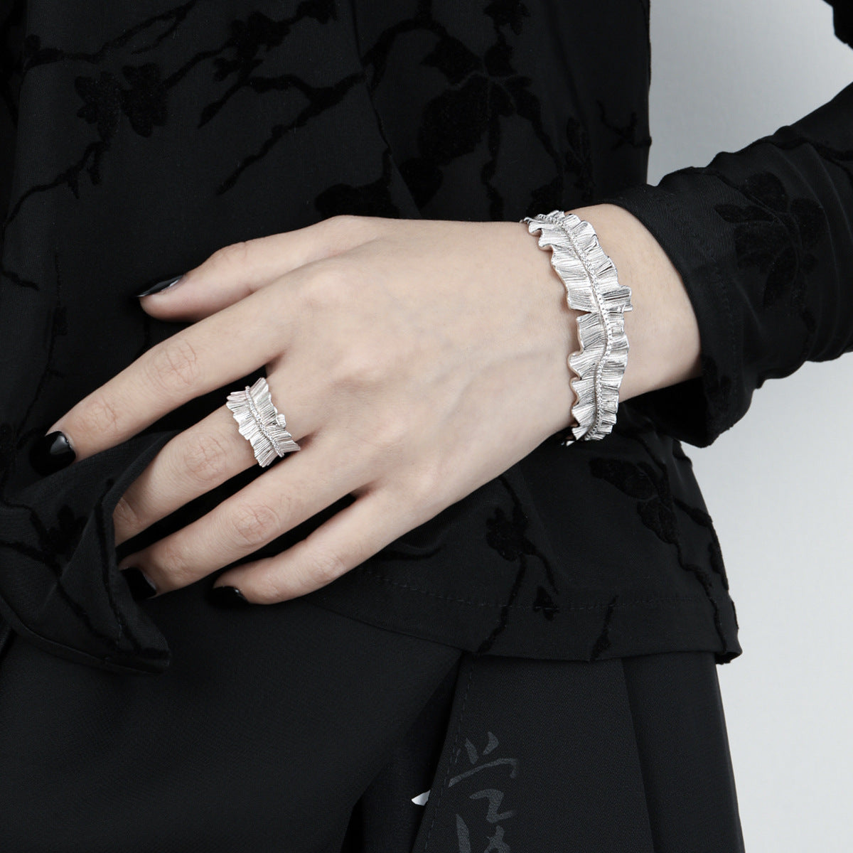 VICTORIA'S PLEATED SKIRT ZIRCON BRACELET OPHRASTUDIO