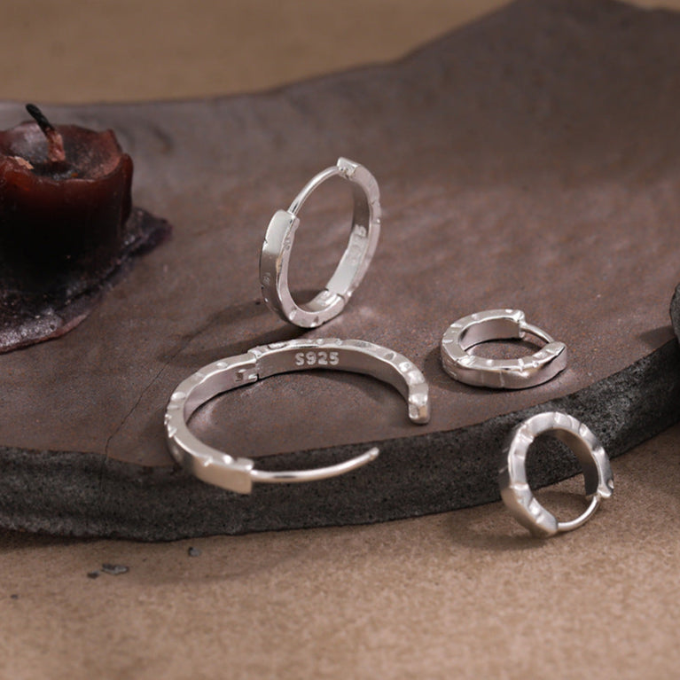 Matte Texture Hoop Earrings OPHRASTUDIO