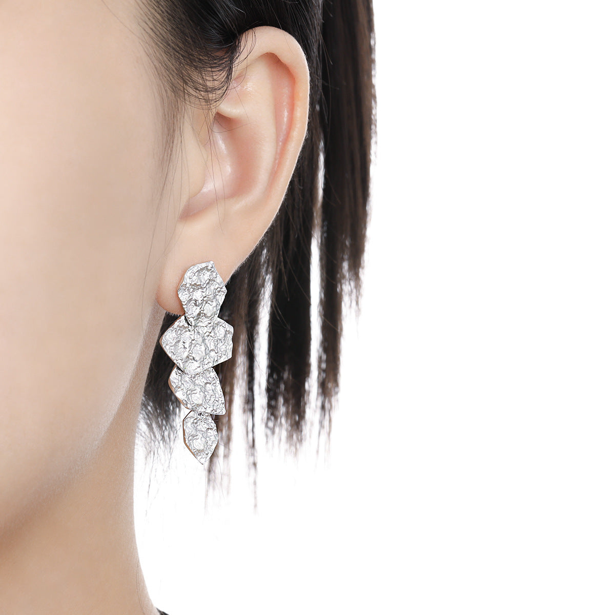 CALLA'S IRREGULAR DISC TASSEL SILVER EAR STUDS - OPHRASTUDIO