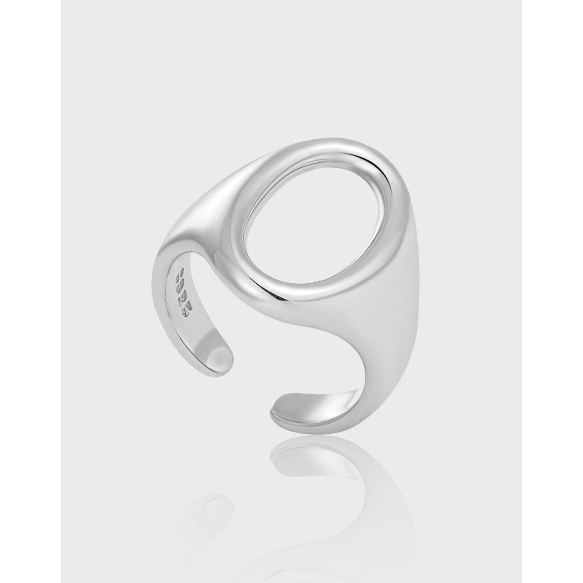 CASSIA'S OVAL HOLLOW SILVER RING - OPHRASTUDIO