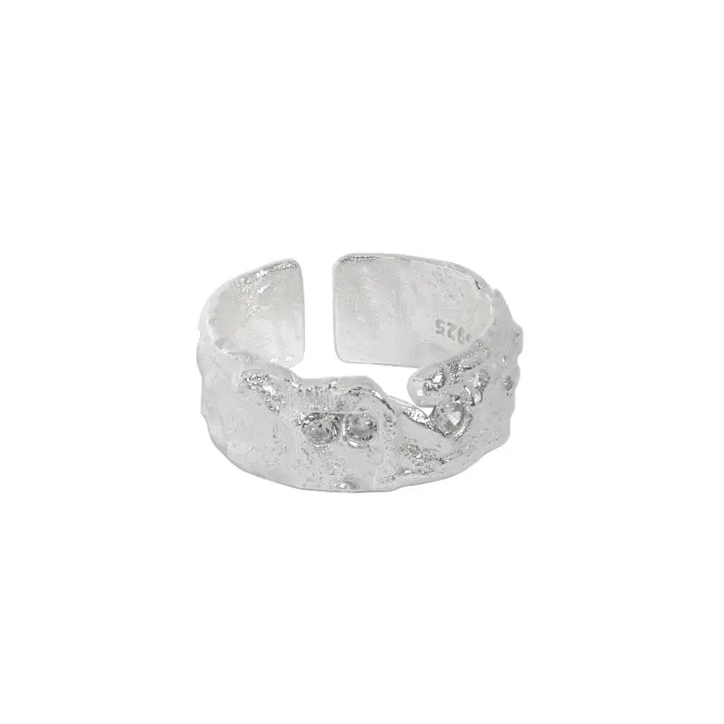 ARIADNE'S ZIRCON TEXTURE SILVER RING - OPHRASTUDIO