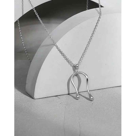 Ariadne's U-Shaped Silver Pendant Necklace