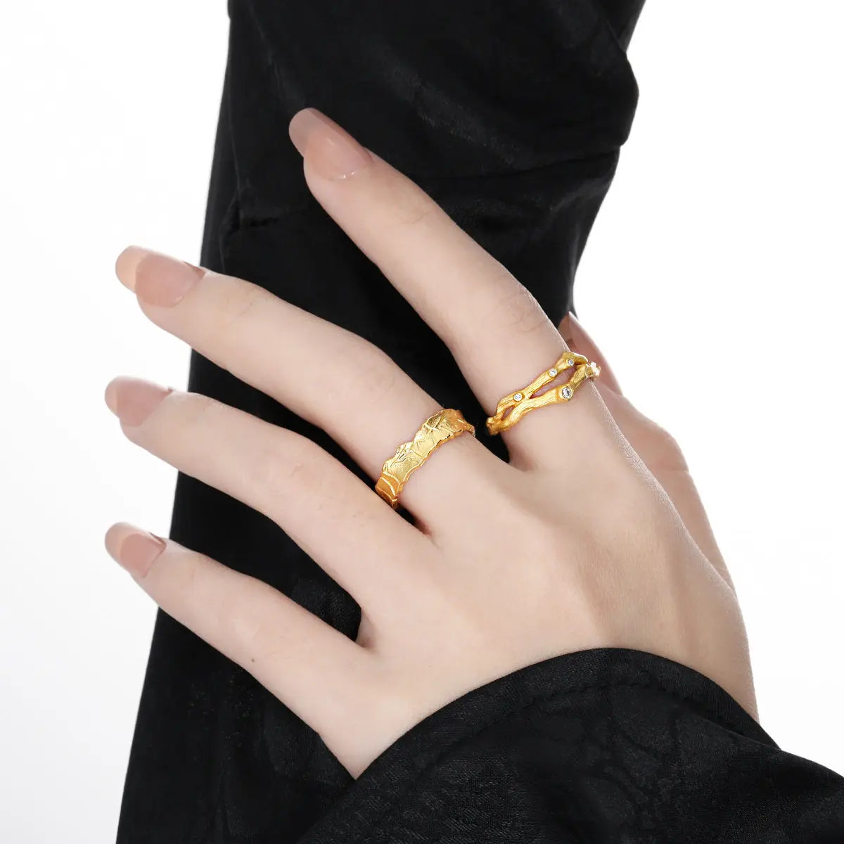 Frosted Elegance Silver Statement Ring