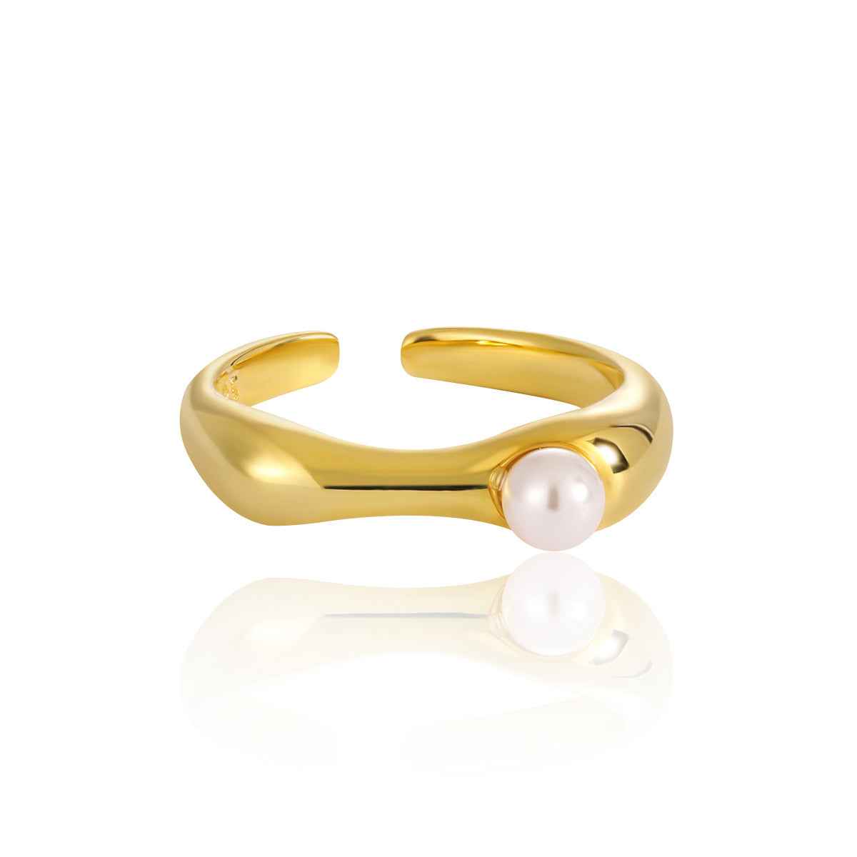 Guinevere's Geometric Silver Pearl Ring