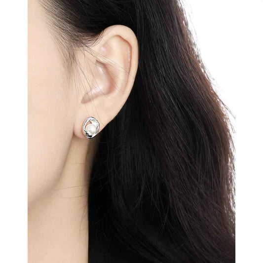 Le Silver Pearl Stud Earrings