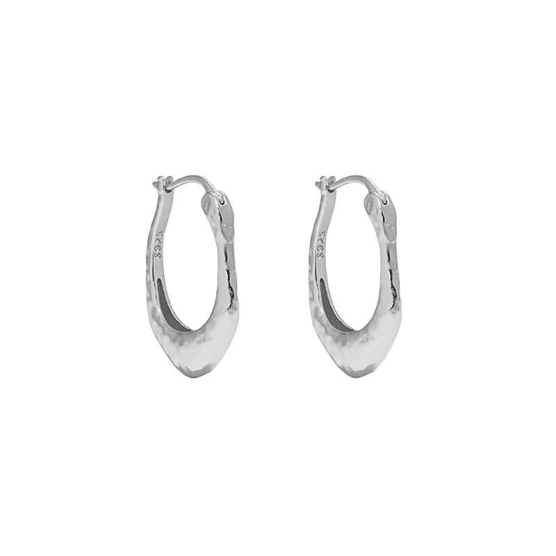 IRREGULAR SURFACE U-SHAPED EARRINGS OPHRASTUDIO
