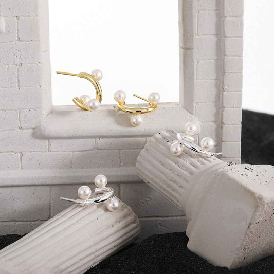 Athena's Geometric Silver Pearl Stud Earrings