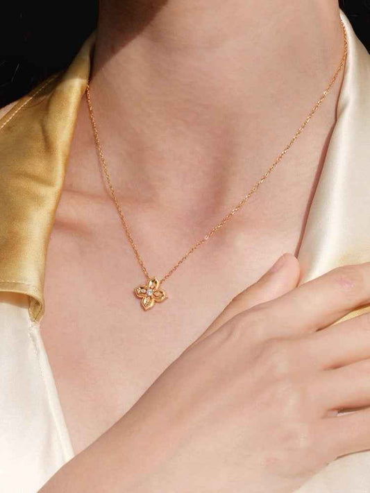 Lost Spring Valley Clover Necklace
